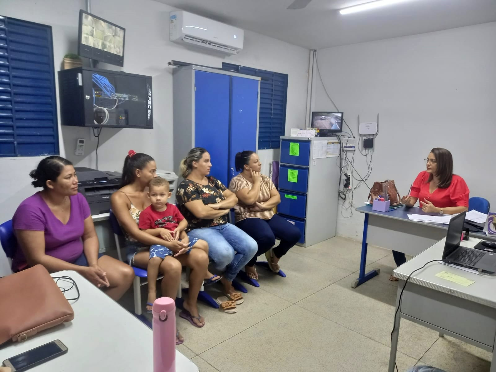 CMEI Antônia Nonato faz reunião com as famílias e o núcleo do AEE