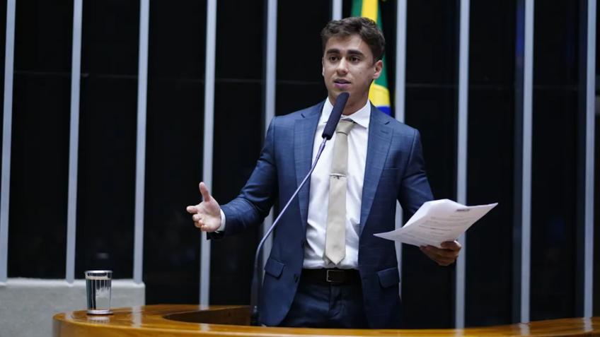 Nikolas Ferreira critica multa de R$ 30 mil aplicada pelo TSE