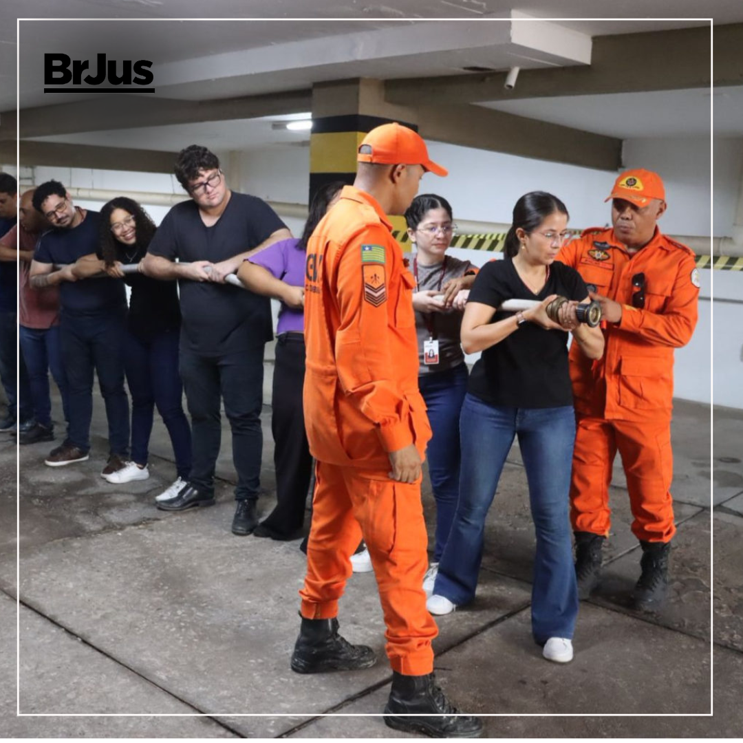 Servidores do MPPI participam de treinamento para brigada de incêndio na Sede Centro