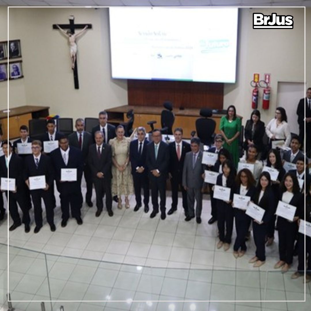 TRE-PI diploma jovens Deputadas e Deputados do Parlamento do Futuro