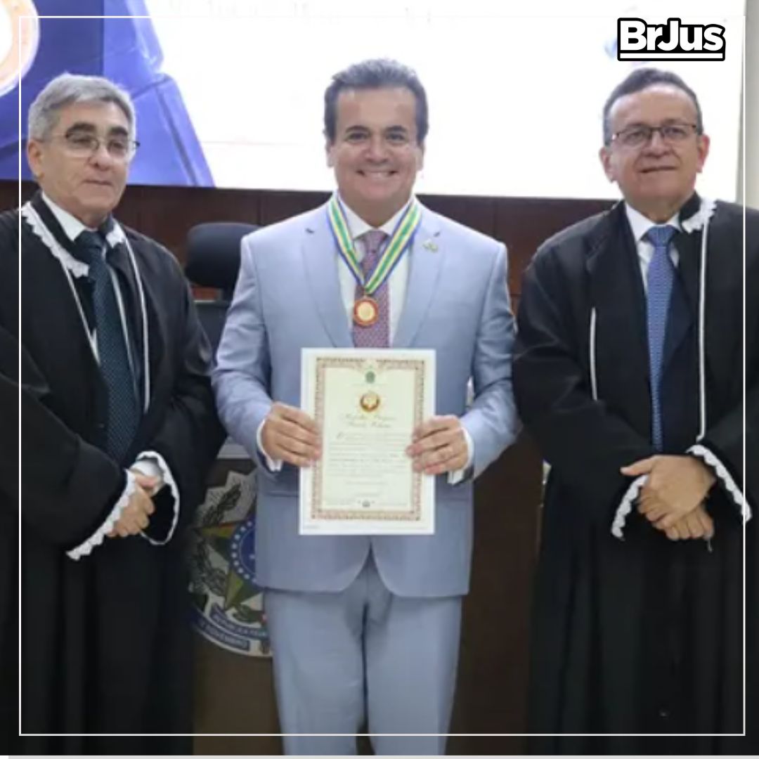 Deputado Henrique Pires recebe Medalha do Mérito Eleitoral e ressalta atuação em defesa da cidadania