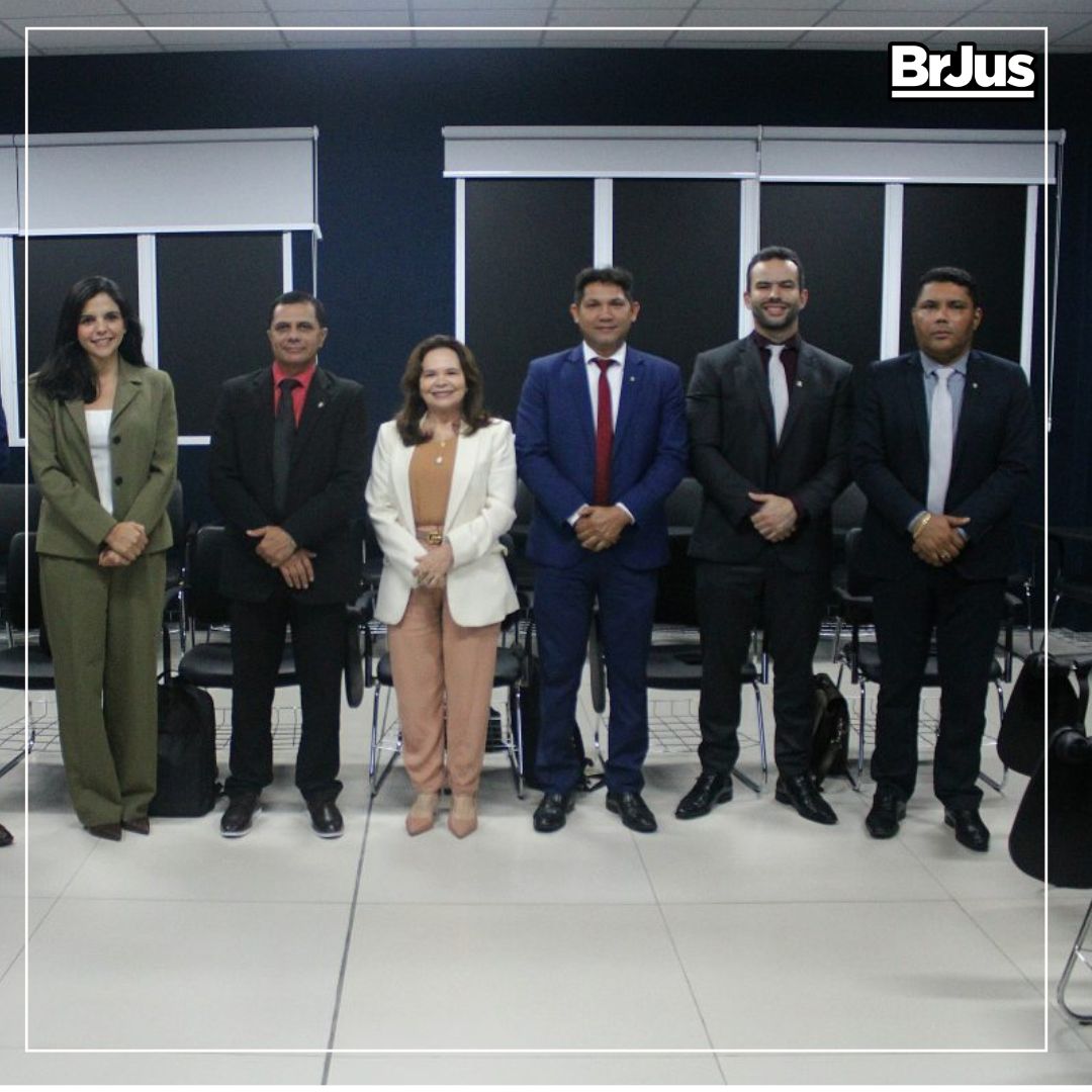 Desembargadora Lucicleide Pereira Belo ministra disciplina para novos magistrados do TJPI na EJUD